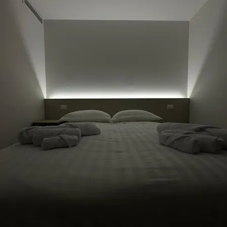Riviera 86 Bed & Breakfast
